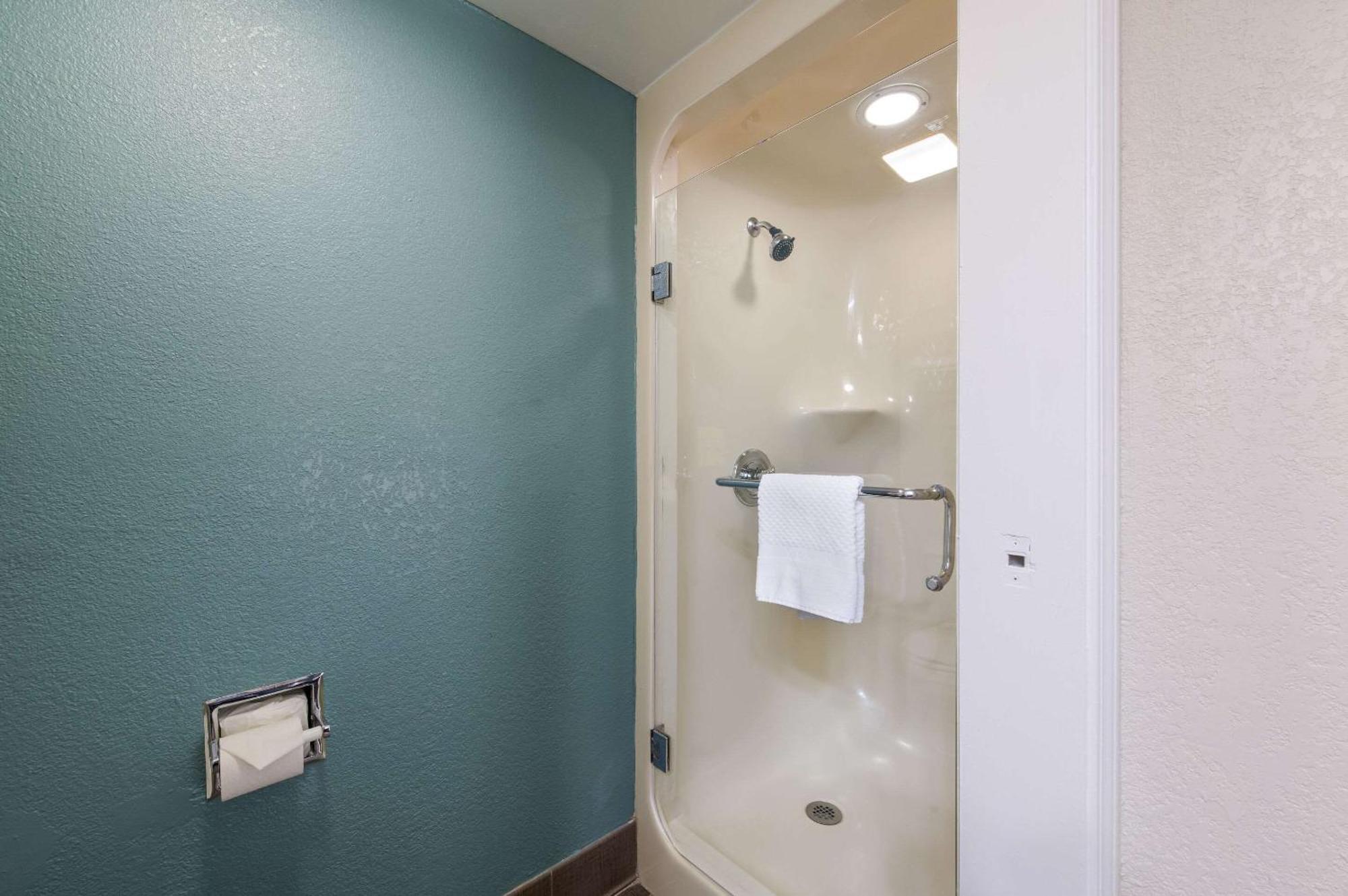 Inn Sleep Northlake Charlotte