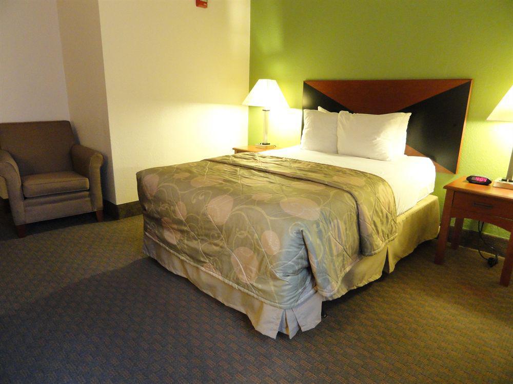 Sleep - Northlake 3* Charlotte